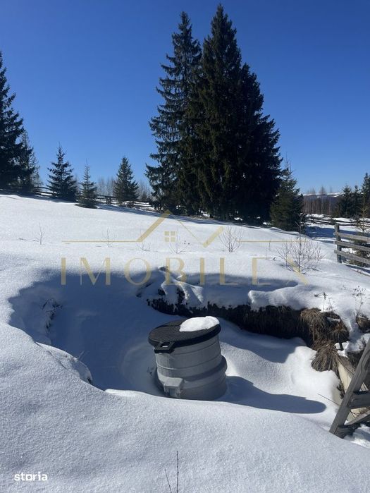 Teren intravilan 800 mp, PUZ , 200m de partia de schi Marisel