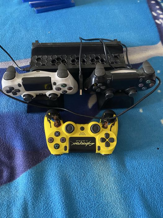 Продам пс4 про на 1тб