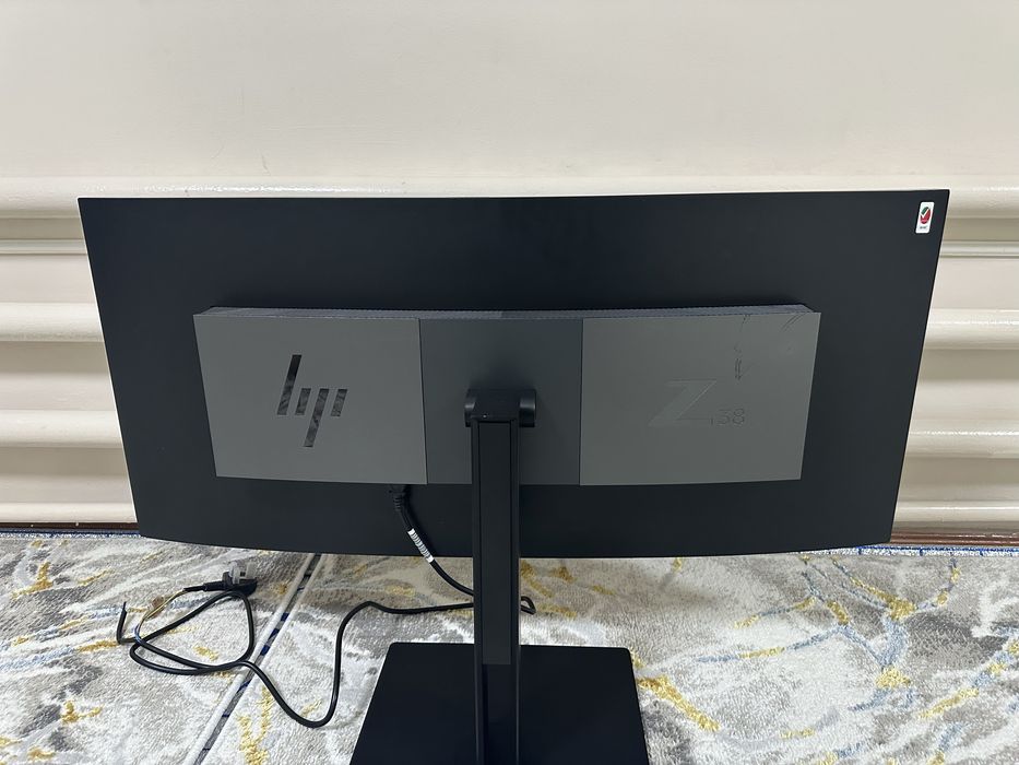 Monitor hp 38 curved