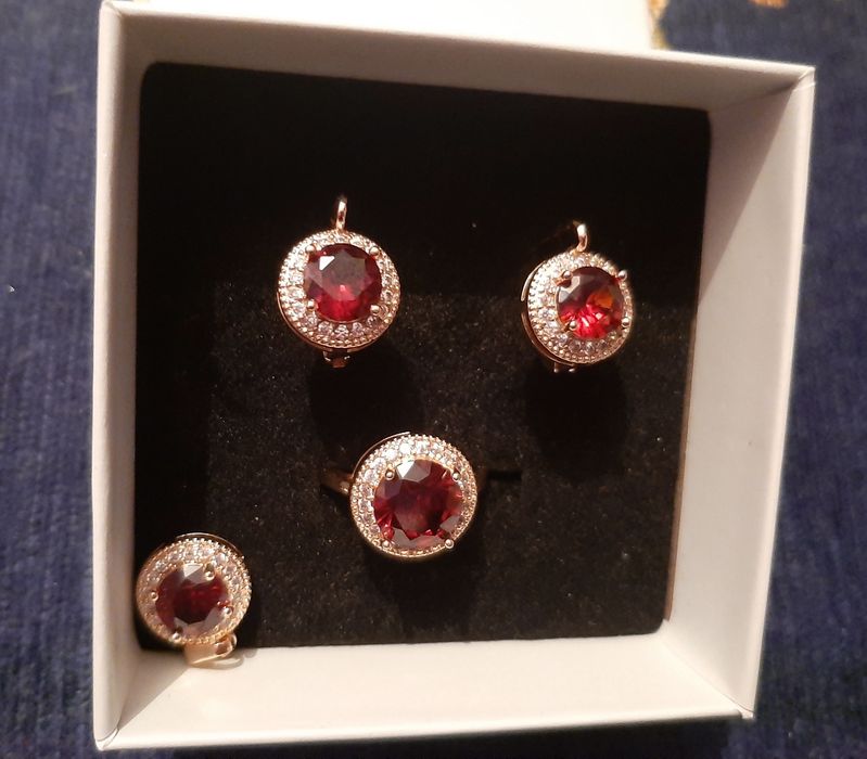 Продаю набор серги