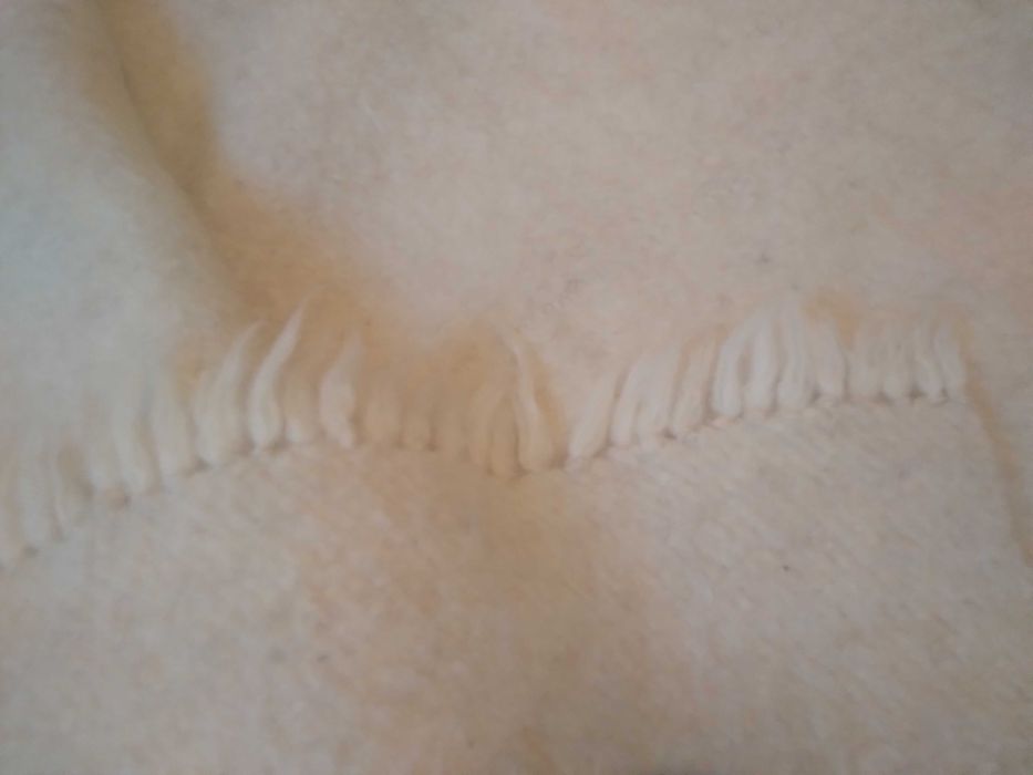 Вълнени ръчно тъкани одеала