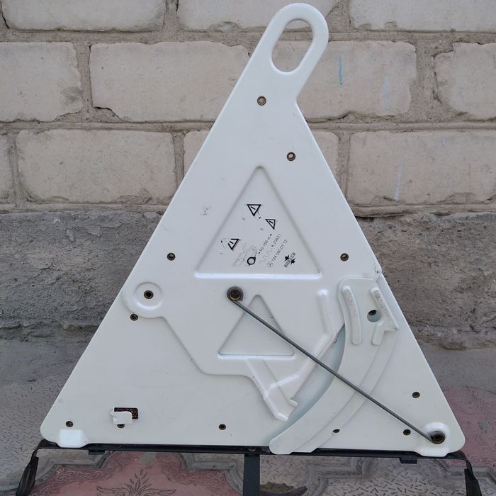 Аварийный знак Mercedes