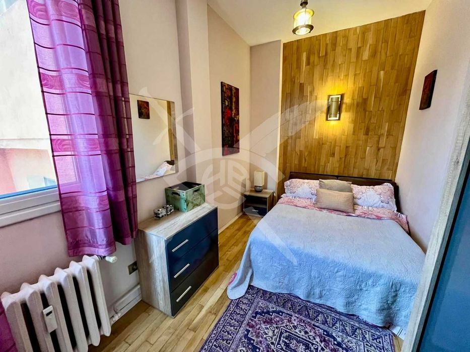 Дава се под наем Двустаен апартамент в София, Център - 50 кв.м за 648.21 € - Снимка #3