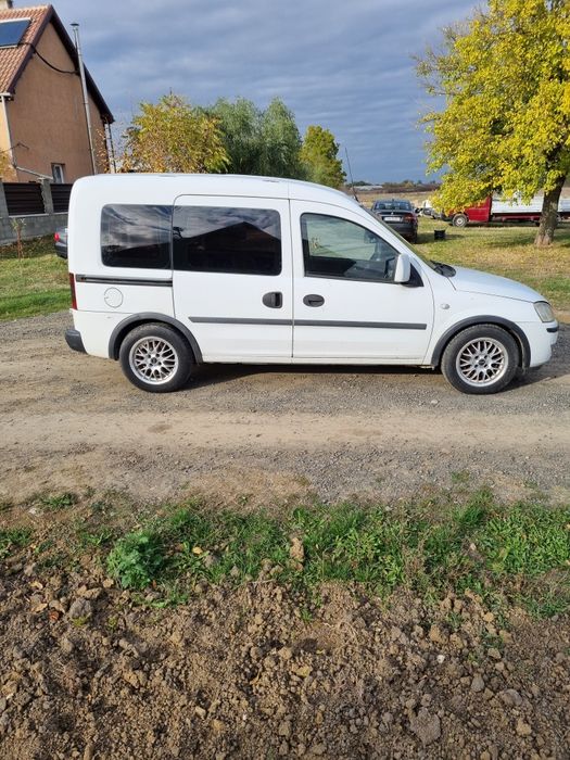 Vand  opel combo 1,3,dizel