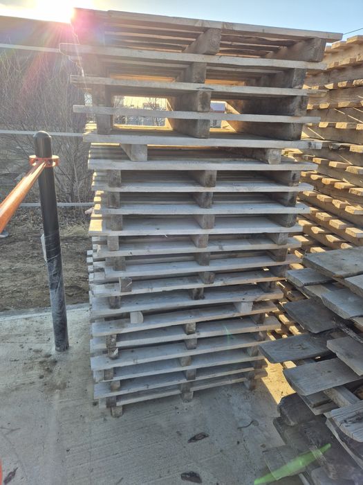 Поддоны б/у в хорошем состоянии