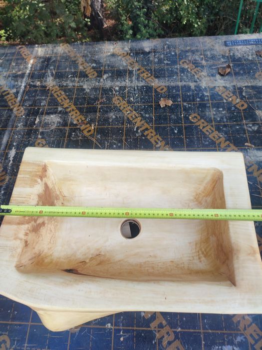 Мивки от естествено дърво