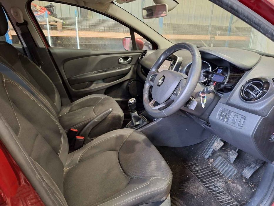 Capota Motor  Renault Clio 2017 Hatchback Rosu