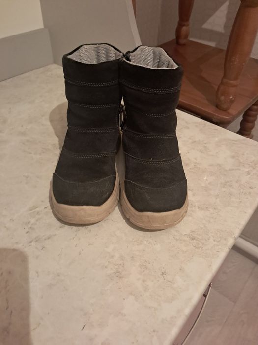 Продам зимний обувь для девочки