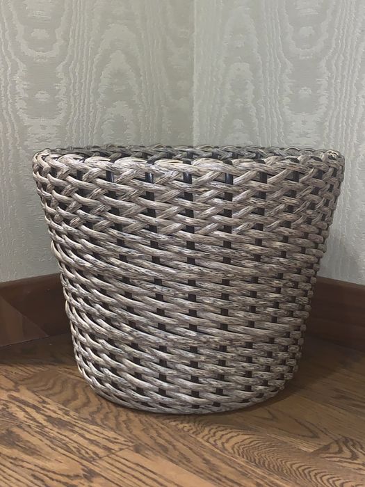 Кашпо из ротанга