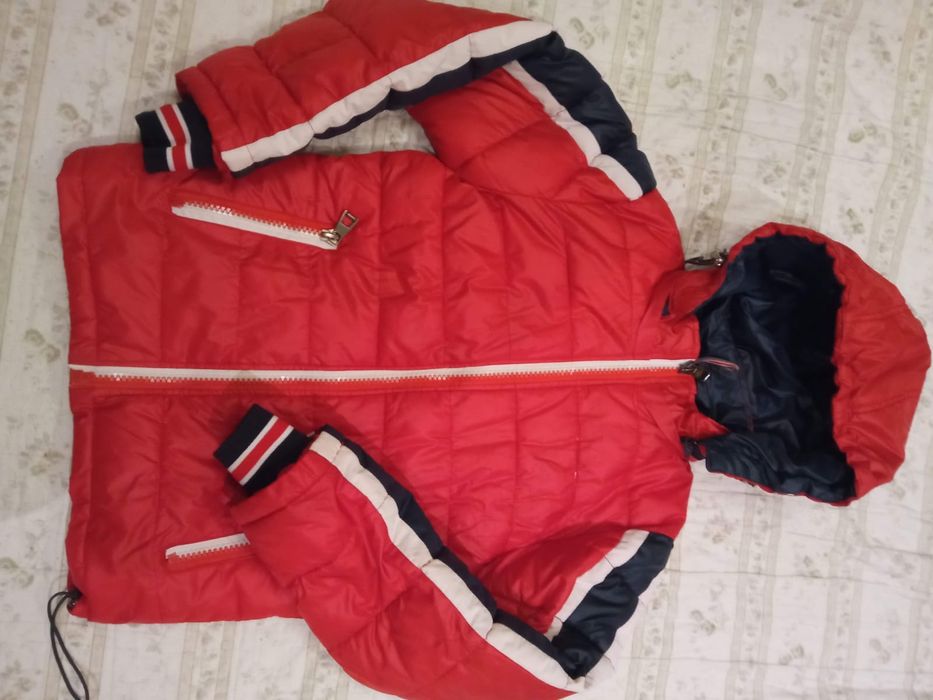 Куртка на мальчика.