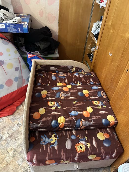 Продам кресло кубик