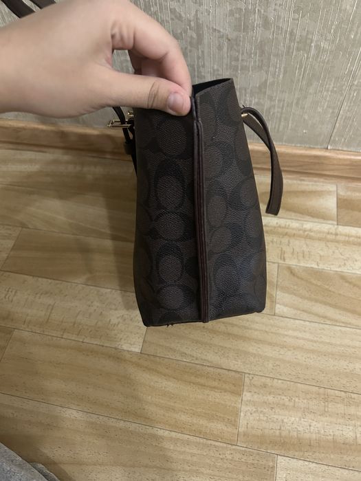 кожаная сумка тоут Coach