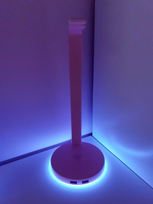 Razer Base Station V2 - Поставка за гейминг слушалки