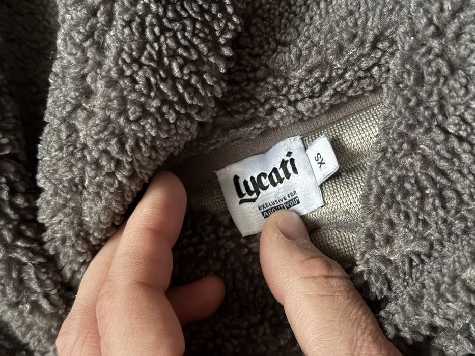 Суитшърт Lucaty