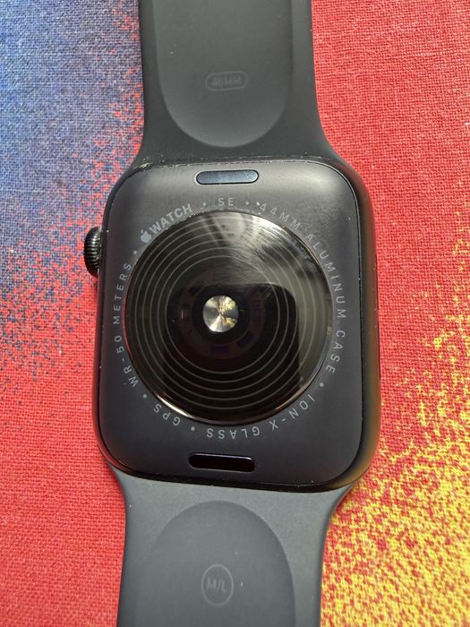 Apple Watch SE 24 44mm