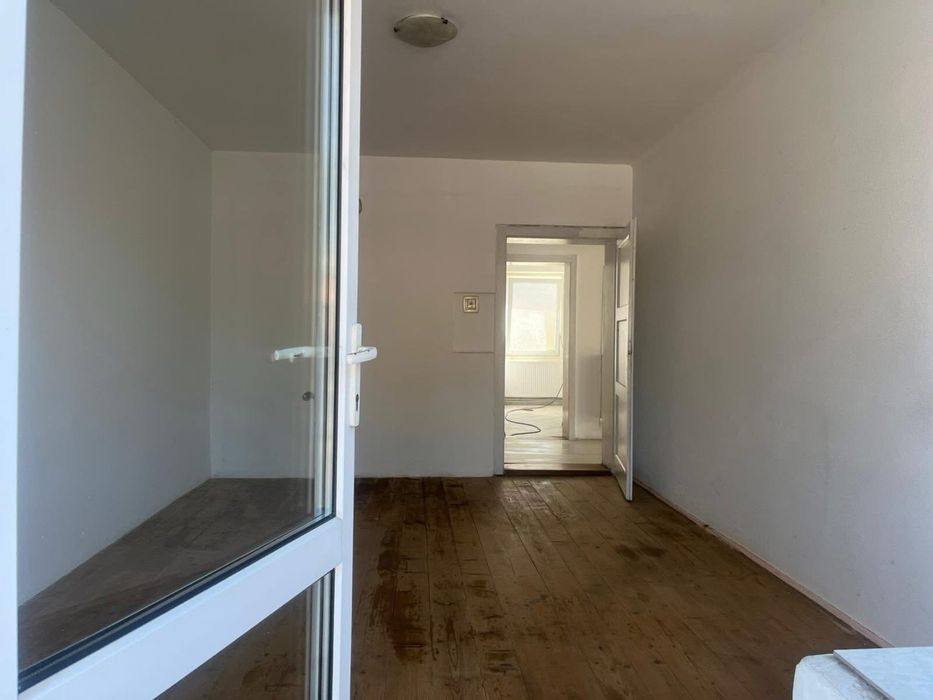 Casa Brasov , cartier Stupini (centru )