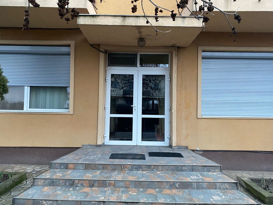 Proprietar, inchiriez garsoniera pe Calea Martirilor