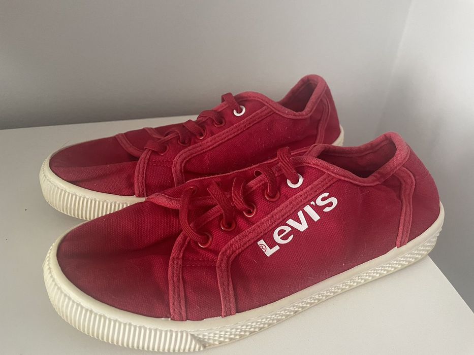 Обувки спортни елегантни