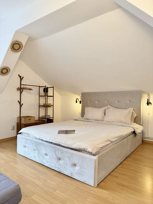 Casa/Vila/Pensiune de inchirat. Afacere la Cheie în Predeal: Vilă Centrală cu Vedere la Pârtie – Profit din Prima Zi
