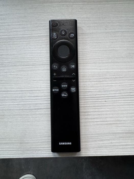 Продавам Samsung QLED 43 инча