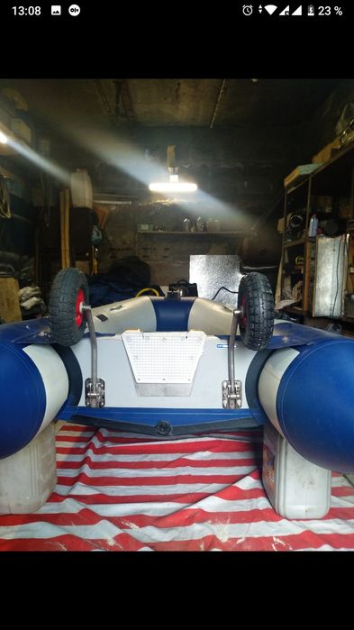 Продам лодку Ямаран 280