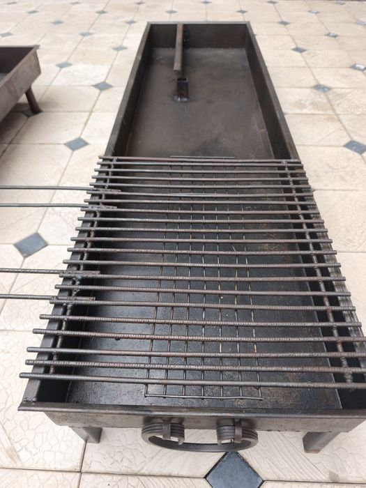 Mangal qora lar barboku