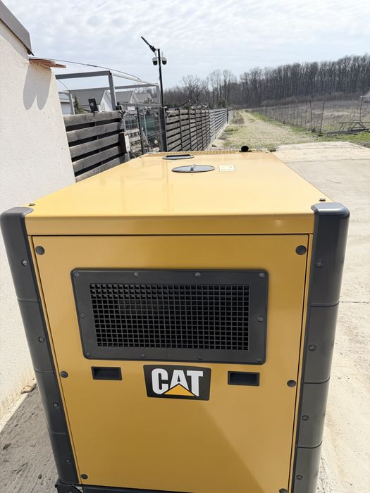 Generator Caterpillar 65kVA DE65E0 112 ore diesel CAT silent