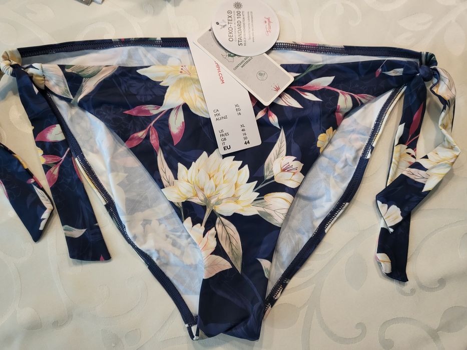 Долнище на бански Triumph 44 XL