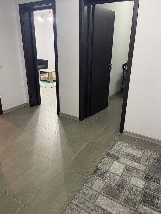 Inchiriez apartament Sân Petru