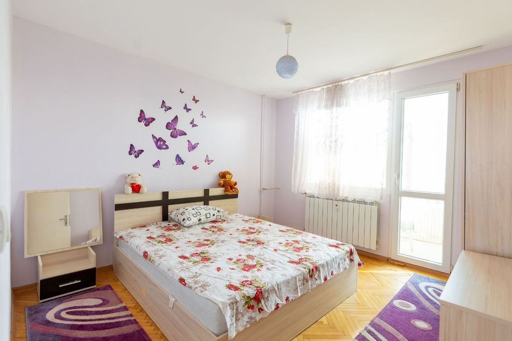 3-стаен в Плевен-Широк център площ 87 цена 135000