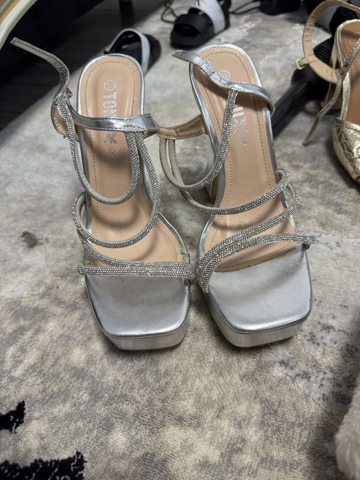 Sandale/ purtate doar odata