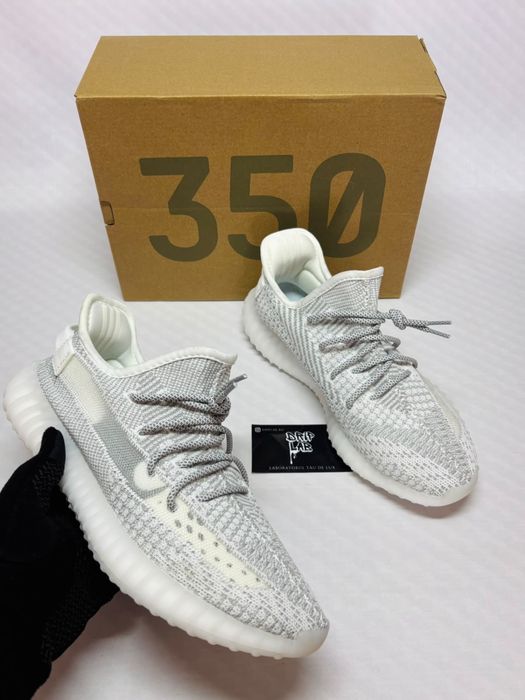 Yeezy 350 boost v2