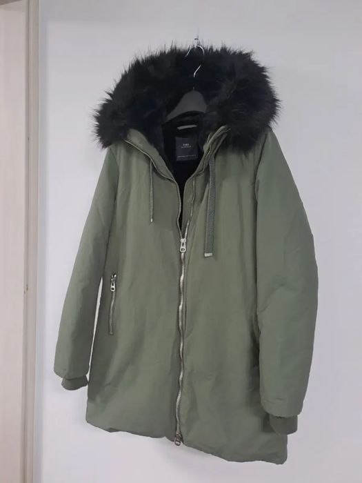 Маслено зелена парка/яке Zara