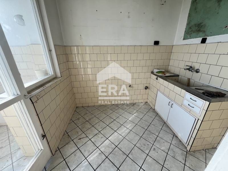 Продава се Двустаен апартамент в Варна, Чайка - 61 кв.м за 1547 €/кв.м - Снимка #3