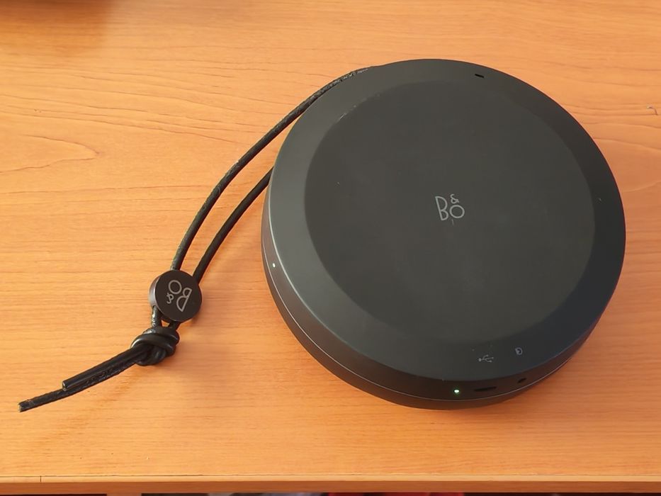 Boxă portabila Bluetooth, Premium, Super Compact, Potențial, Preț Lansare 1150, Olufsen Beoplay A1 Gen1