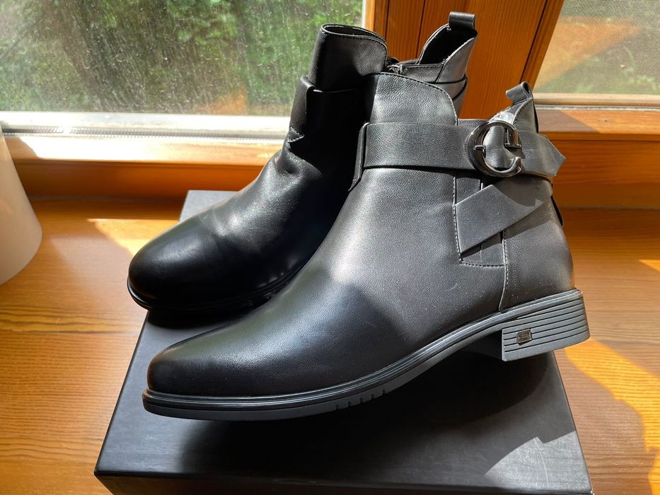 Продам кожаную полуботинки