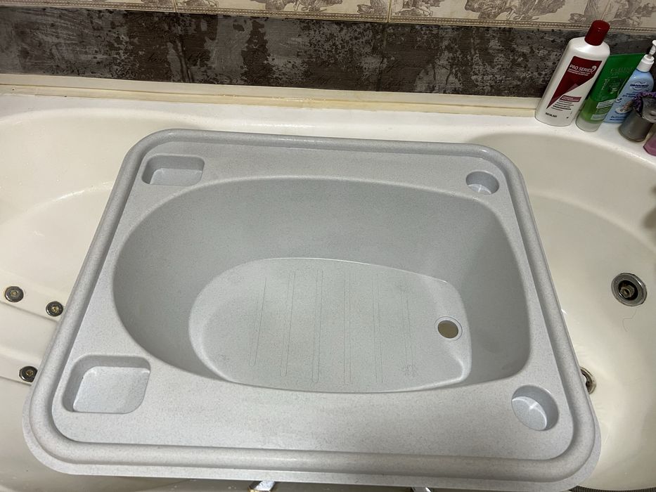 Продам ванну для купания