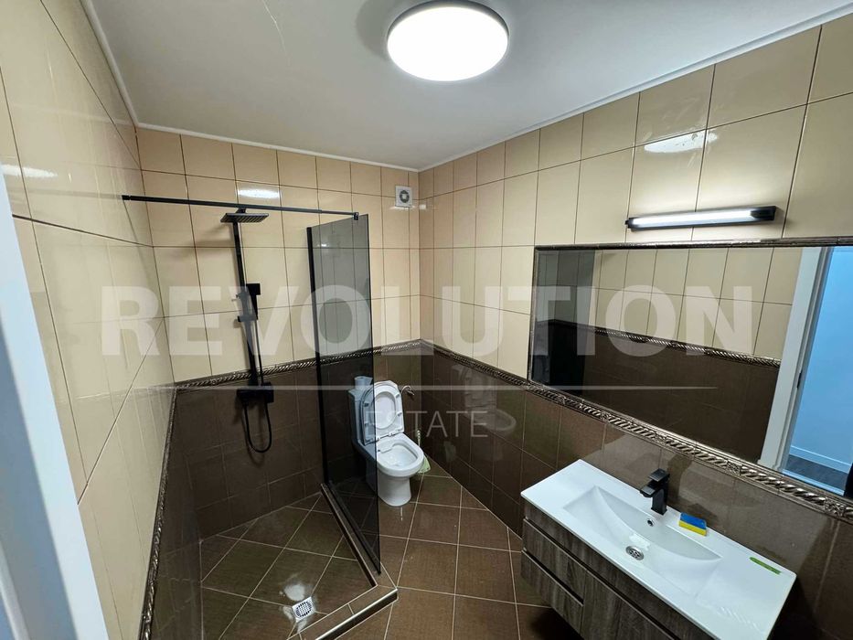 Чисто нов тристаен апартамент в затворен комплекс !