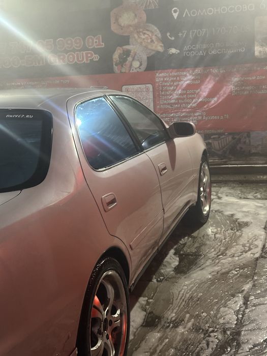 Продам тойоту кресту