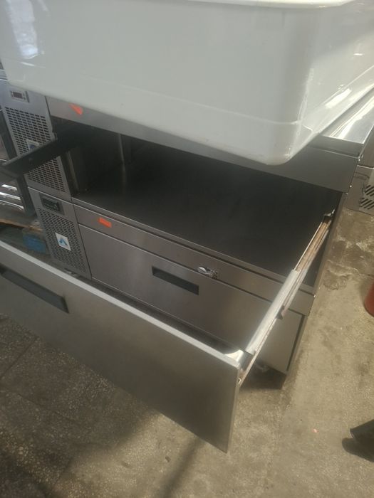 Хладилнамаса чекмеджета  FOSTER