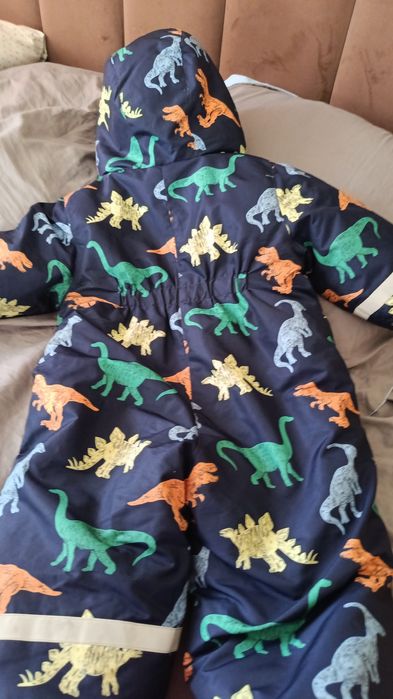 Продам комбинезон весна осень