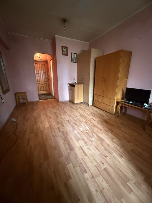 Vand apartament 1 camera