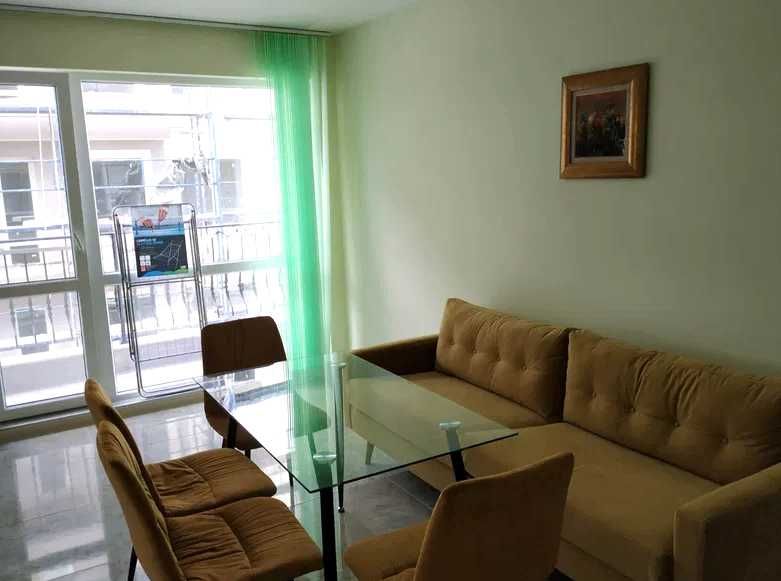 Дава се под наем Тристаен апартамент в Пловдив, Кючук Париж - 80 кв.м за 375 € - Снимка #1