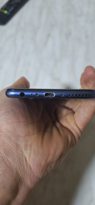 220 lei Huawei Mate 10 Lite