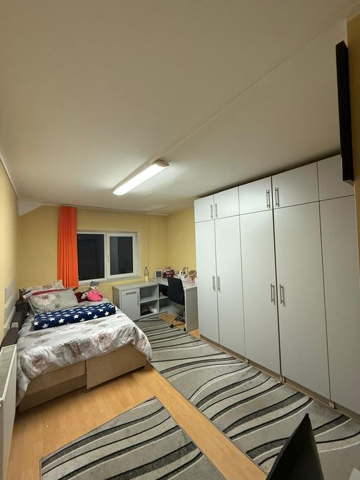 Vând apartament 4 camere – zonă ultracentrală, Baia Mare