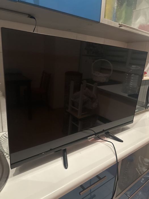Продам телевизор Samsung с пультом