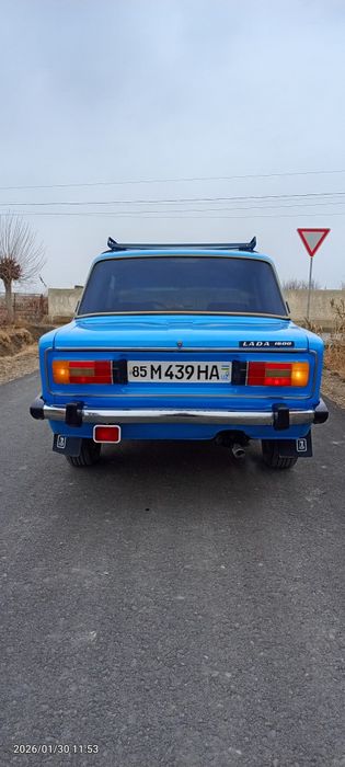 JIGULI aftomobili sotiladi