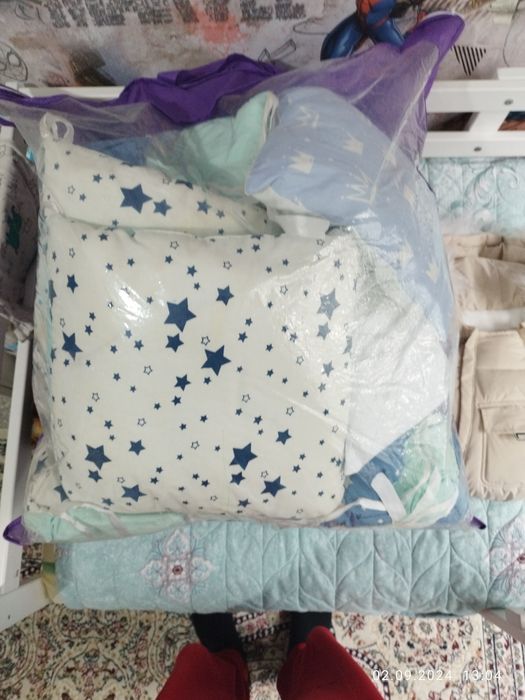 Почти даром. Подушки для манежа