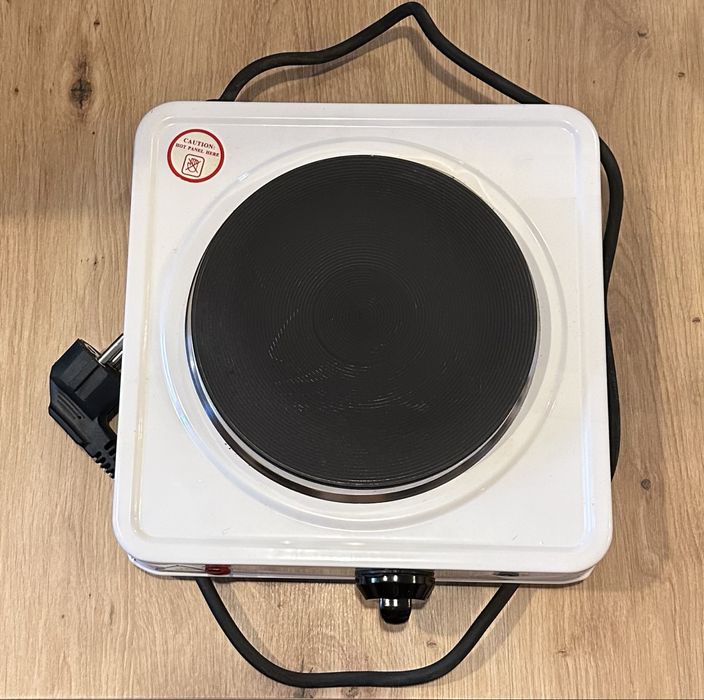 Plita electrica 1000W si Mixer 100W - 50 lei amandoua