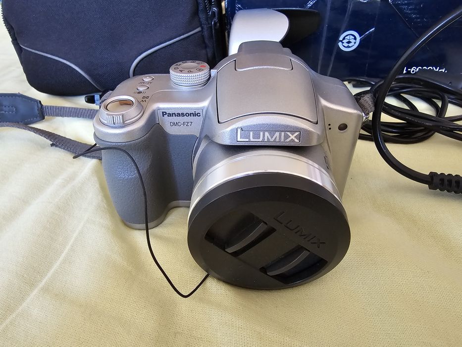 Фотоапарат Panasonic FZ7 Lumix